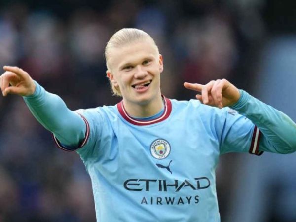 Cầu thủ Haaland, Hồ sơ về quái vật săn bàn của bóng đá